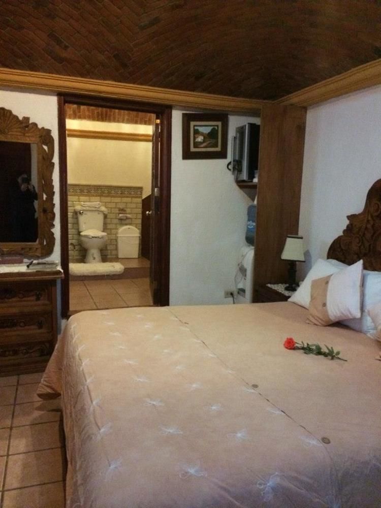 סאן מיגל דה אלנדה Hotel Eden De Los Angeles מראה חיצוני תמונה